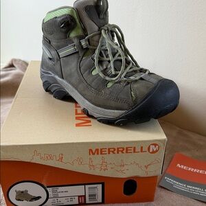 Merrell Olive and Light Green Women's Hiking Boot